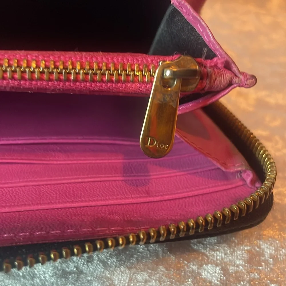 Christian Dior Diorissimo Embossed Glossy Patent Leather Long Zip Wallet Black